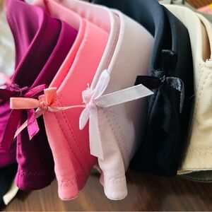 Set of six bras-36DD plus free gift